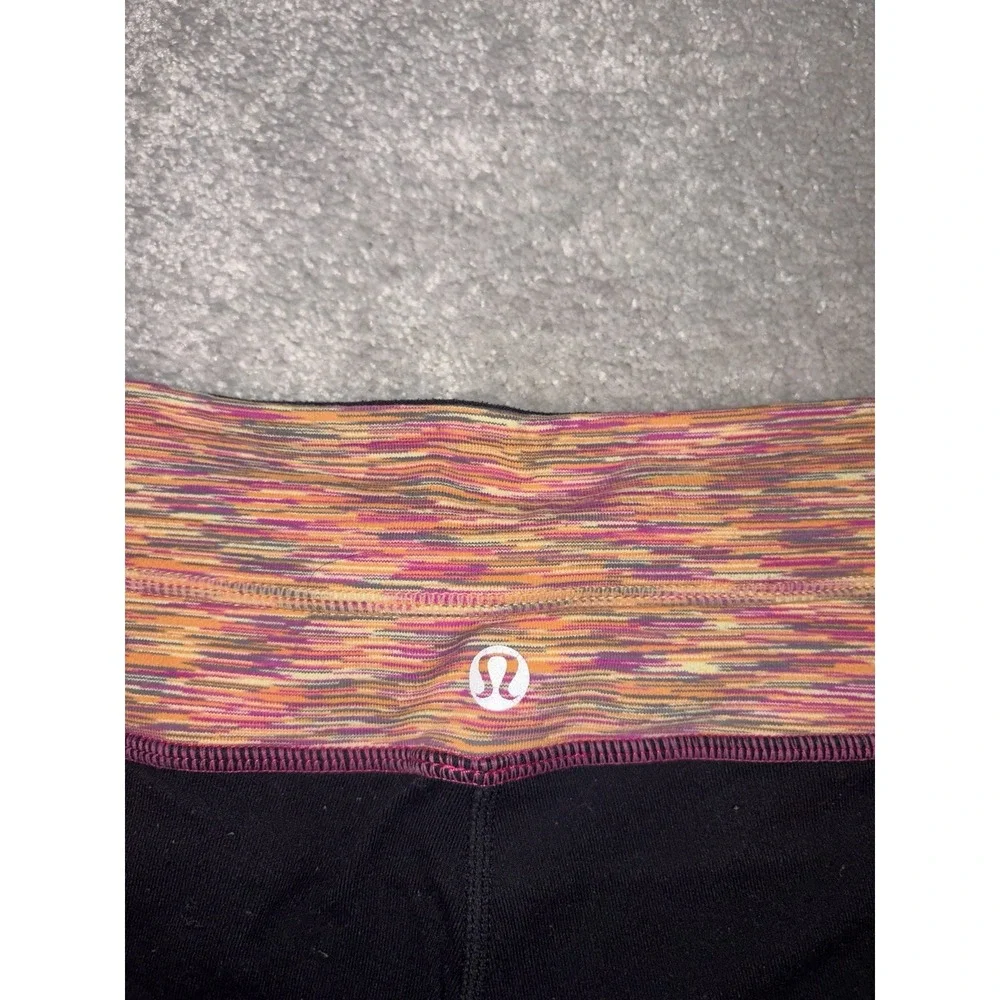 Lululemon Groove Pant Size 6 Black Magnum Dew Berry  Flare Yoga